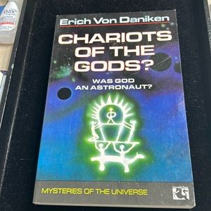COPY - Chariots of the gods book
